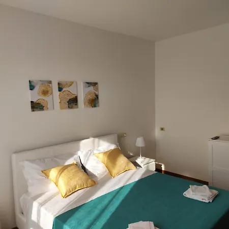 Casa Rosanna بسكييرا ديل غاردا